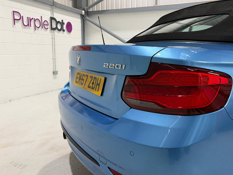 BMW 2 Series 2.0 220i Sport Convertible 2dr Petrol Auto Euro 6 (s/s) (184 ps)