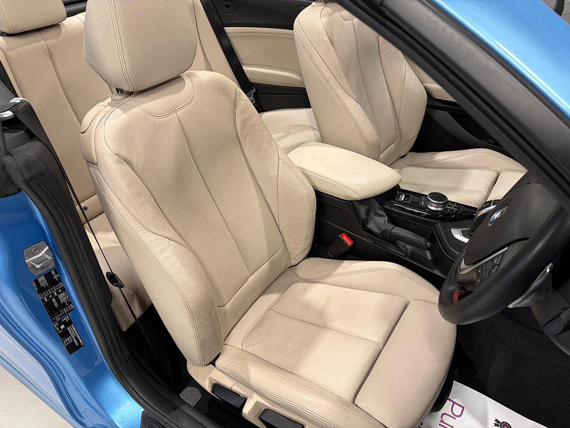 BMW 2 Series 2.0 220i Sport Convertible 2dr Petrol Auto Euro 6 (s/s) (184 ps)