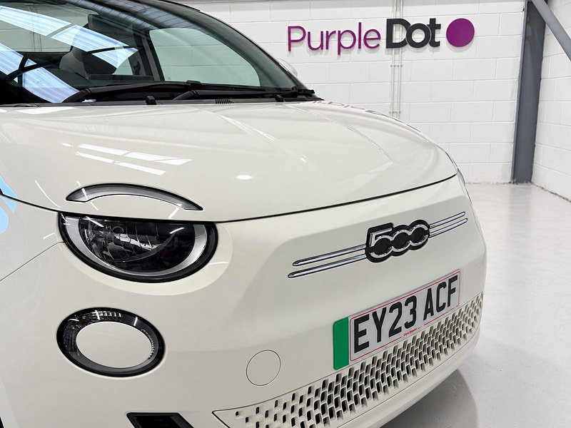 Fiat 500e C 42kWh Icon Convertible 2dr Electric Auto (118 ps)