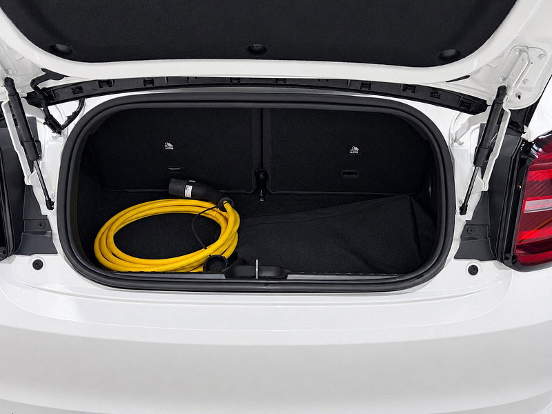 Fiat 500e C 42kWh Icon Convertible 2dr Electric Auto (118 ps)