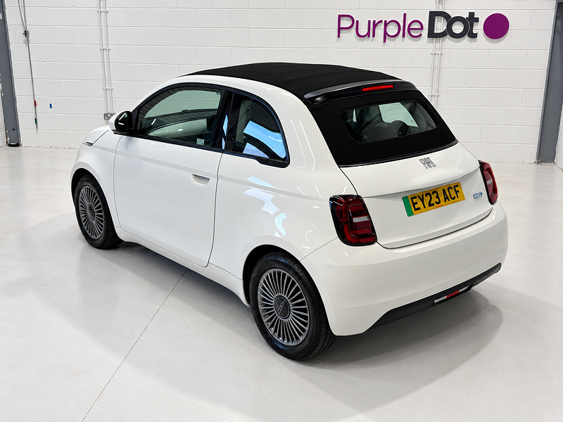 Fiat 500e C 42kWh Icon Convertible 2dr Electric Auto (118 ps)