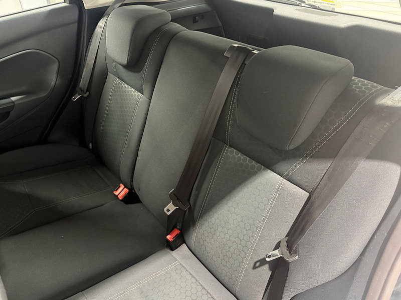 Ford Fiesta 1.4 Zetec Hatchback 5dr Petrol Manual (133 g/km, 94 bhp)