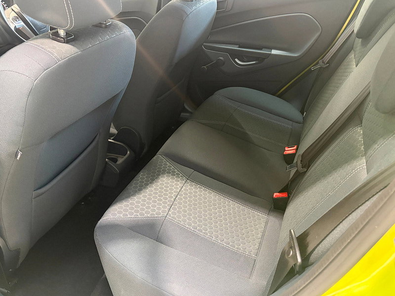 Ford Fiesta 1.4 Zetec Hatchback 5dr Petrol Automatic (154 g/km, 94 bhp)