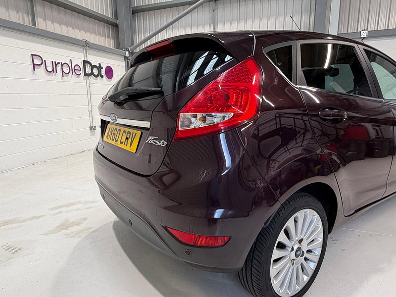 Ford Fiesta 1.6 TDCi DPF Titanium Hatchback 5dr Diesel Manual (107 g/km, 94 bhp)