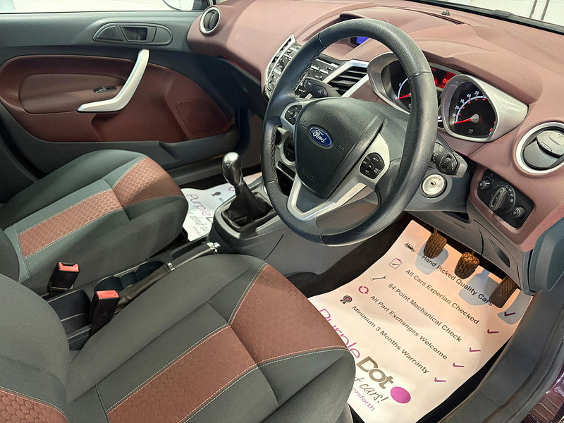 Ford Fiesta 1.6 TDCi DPF Titanium Hatchback 5dr Diesel Manual (107 g/km, 94 bhp)