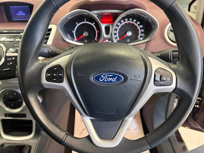 Ford Fiesta 1.6 TDCi DPF Titanium Hatchback 5dr Diesel Manual (107 g/km, 94 bhp)