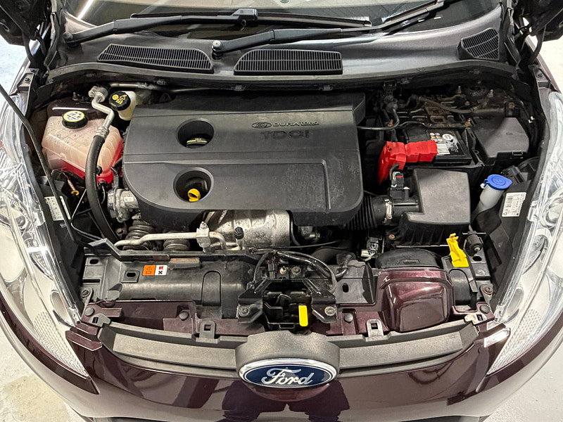 Ford Fiesta 1.6 TDCi DPF Titanium Hatchback 5dr Diesel Manual (107 g/km, 94 bhp)