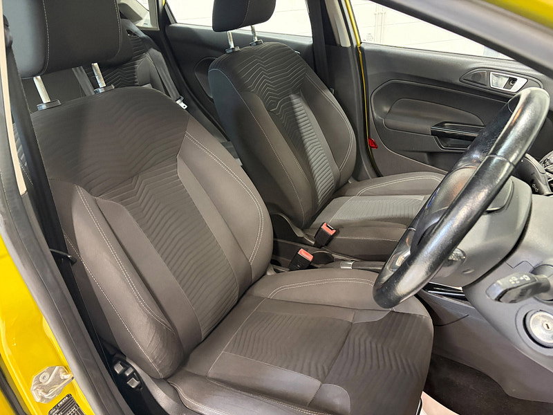 Ford Fiesta 1.0 Zetec Hatchback 5dr Petrol Manual Euro 5 (s/s) (80 ps)