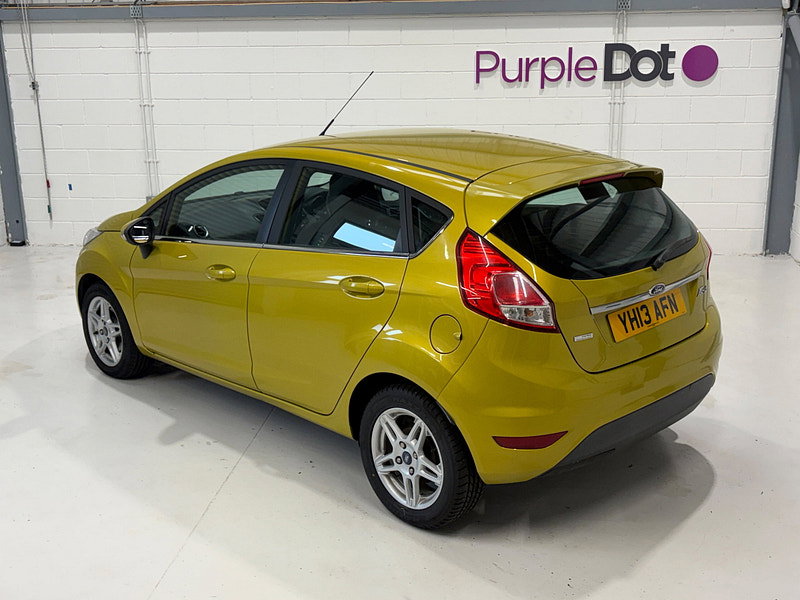 Ford Fiesta 1.0 Zetec Hatchback 5dr Petrol Manual Euro 5 (s/s) (80 ps)