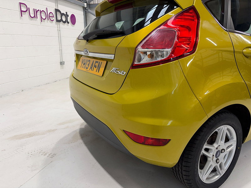 Ford Fiesta 1.0 Zetec Hatchback 5dr Petrol Manual Euro 5 (s/s) (80 ps)