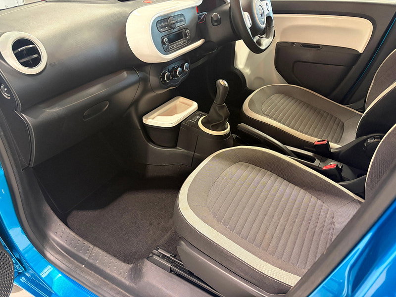 Renault Twingo 1.0 SCe Play Hatchback 5dr Petrol Manual Euro 5 (70 ps)
