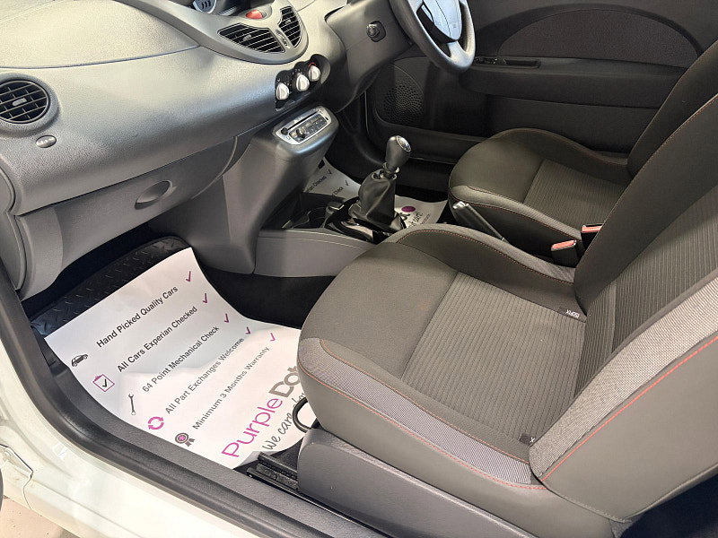 Renault Twingo 1.2 16V Dynamique Hatchback 3dr Petrol Manual Euro 5 (75 ps)
