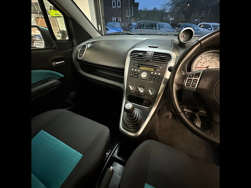 Suzuki Splash 1.2L SZ3 Hatchback 5dr Petrol Manual Euro 5 (94 bhp)