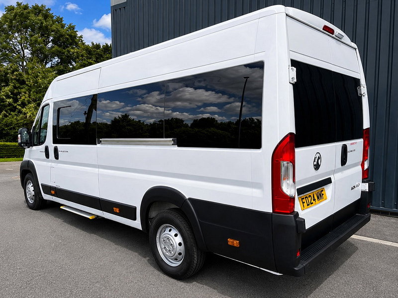 Vauxhall Movano 2.2L L4H2F3500 Heavy Premium TD SS Diesel Manual Euro 6 (138 bhp)