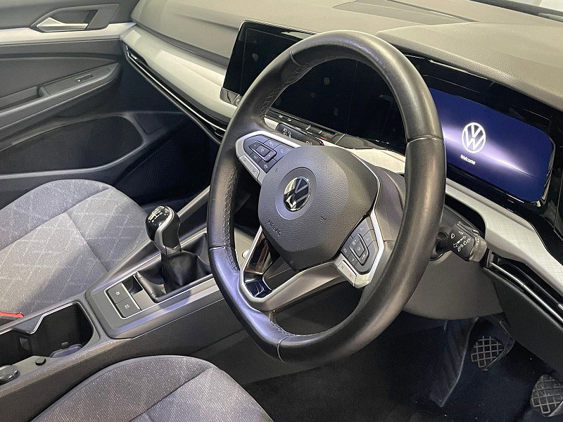 Volkswagen Golf 2.0L Life TDI Hatchback 5dr Diesel Manual Euro 6 (113 bhp)