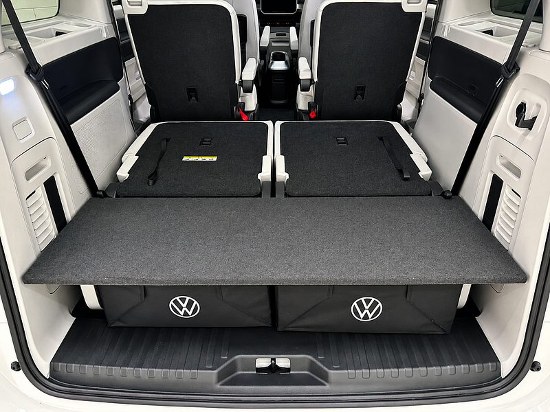 Volkswagen ID. Buzz Pro 86kWh Style MPV 5dr Electric Auto (LWB, 6Seat) (286 ps)