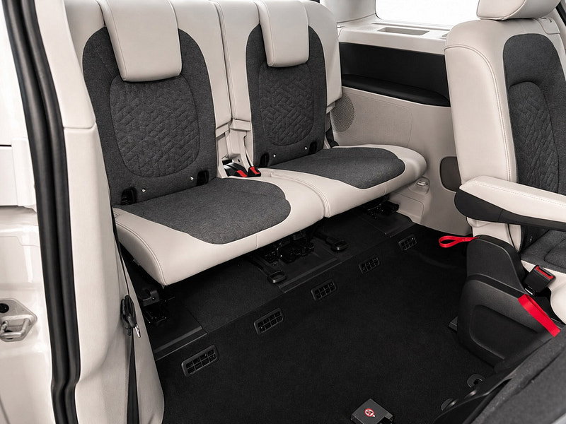 Volkswagen ID. Buzz Pro 86kWh Style MPV 5dr Electric Auto (LWB, 6Seat) (286 ps)