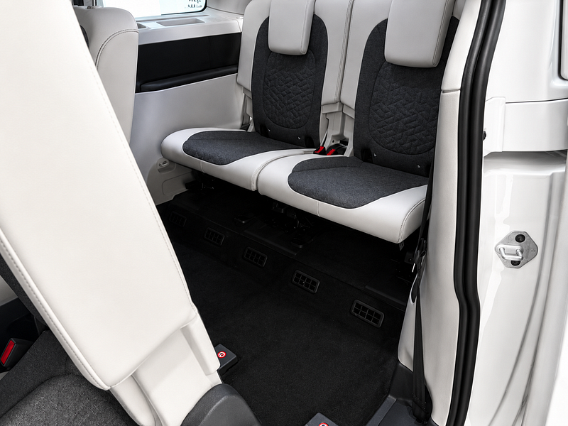 Volkswagen ID. Buzz Pro 86kWh Style MPV 5dr Electric Auto (LWB, 6Seat) (286 ps)