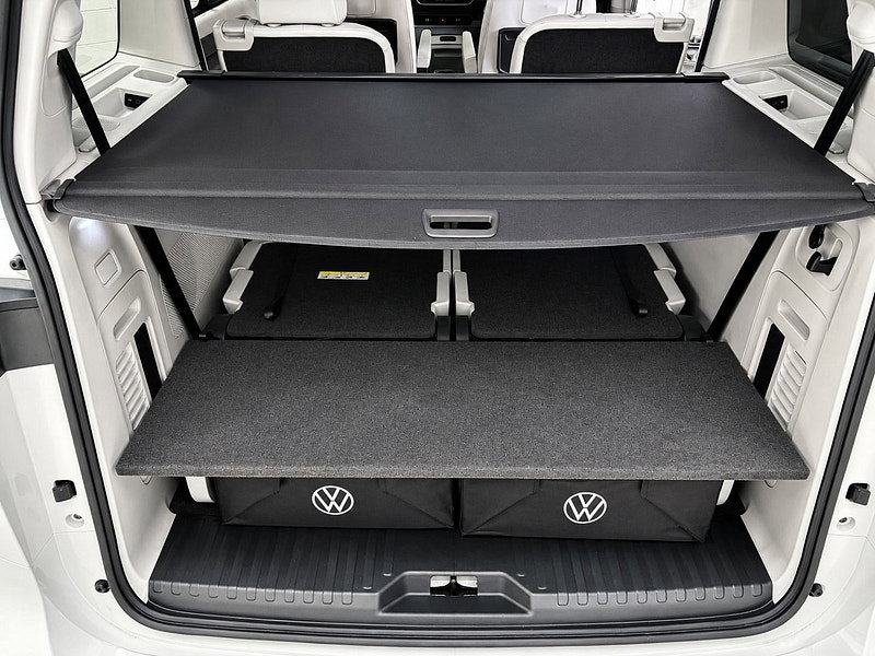 Volkswagen ID. Buzz Pro 86kWh Style MPV 5dr Electric Auto (LWB, 6Seat) (286 ps)