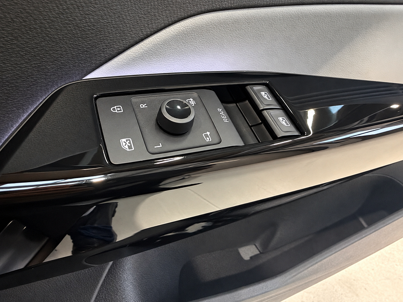 Volkswagen ID.3 Pro Performance 58kWh Family Hatchback 5dr Electric Auto (204 ps)