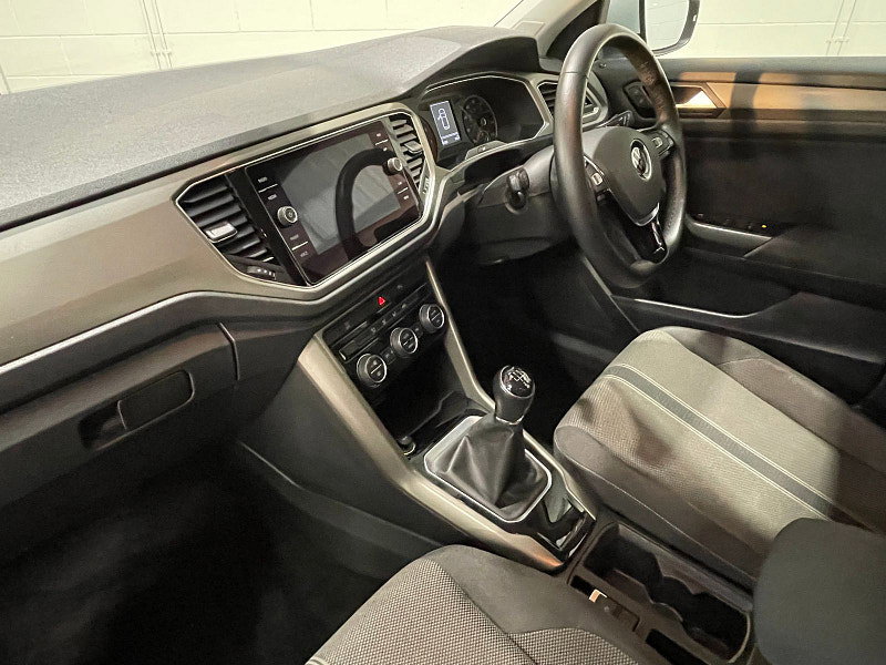 Volkswagen T-Roc 1.0L SE TSi SUV 5dr Petrol Manual Euro 6 (109 bhp)