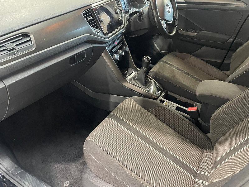 Volkswagen T-Roc 1.5L SE TSi Evo SUV 5dr Petrol Manual Euro 6 (148 bhp)