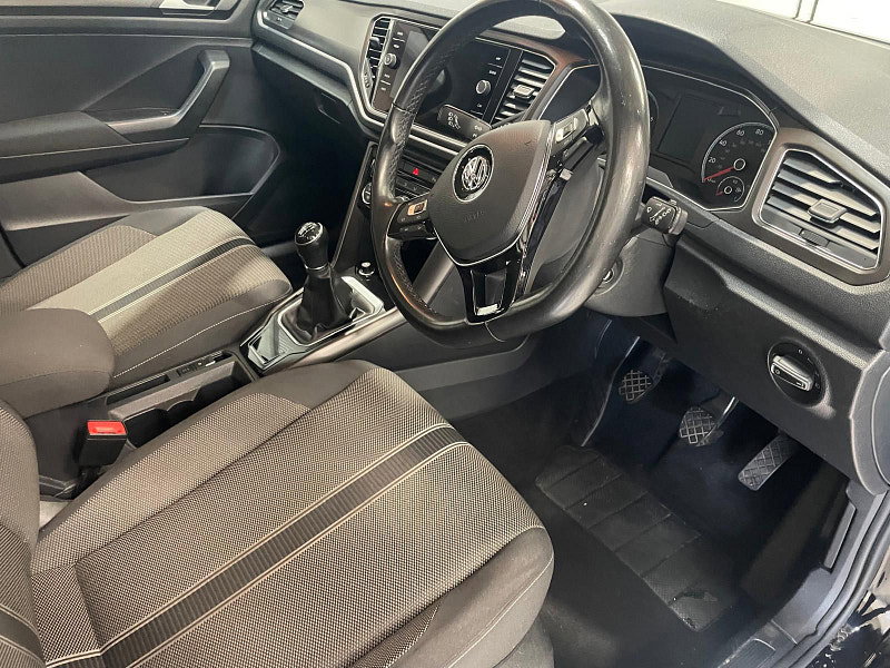 Volkswagen T-Roc 1.5L SE TSi Evo SUV 5dr Petrol Manual Euro 6 (148 bhp)