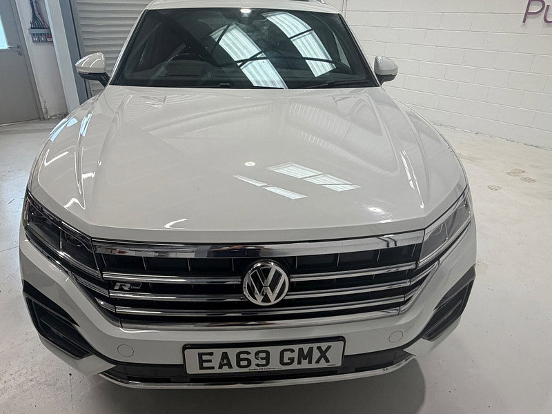 Volkswagen Touareg 3.0 TDI V6 R-Line Tech SUV 5dr Diesel Tiptronic 4Motion Euro 6 (s/s) (286 ps)