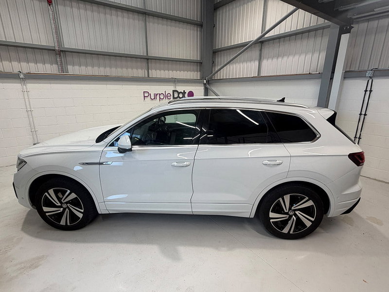Volkswagen Touareg 3.0 TDI V6 R-Line Tech SUV 5dr Diesel Tiptronic 4Motion Euro 6 (s/s) (286 ps)