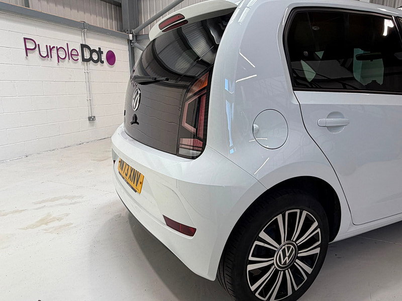 Volkswagen up! 1.0 Black Edition Hatchback 5dr Petrol Manual Euro 6 (s/s) (65 ps)