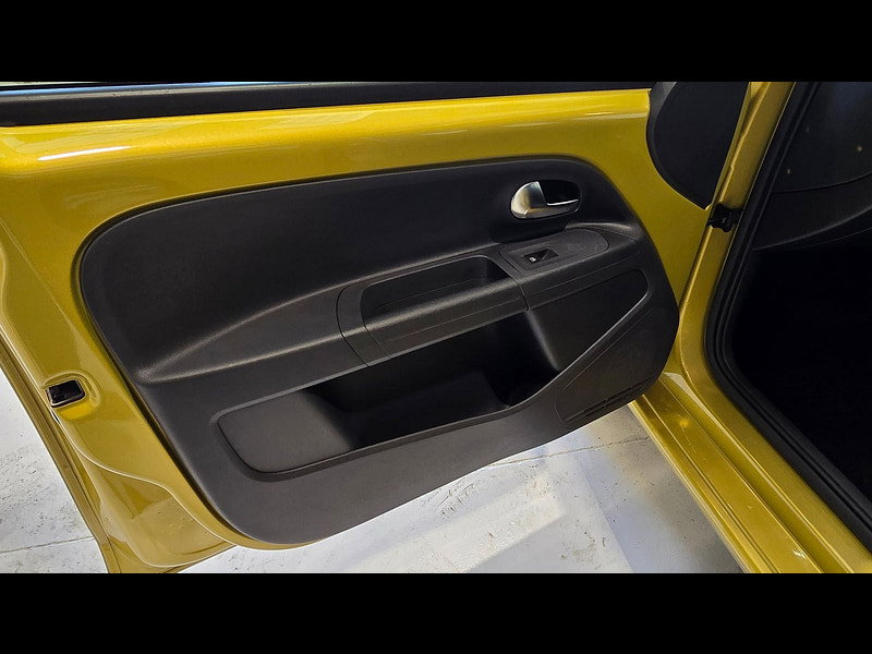 Volkswagen up! 1.0L HIGH UP BLUEMOTION TECHNOLOGY Hatchback 5dr Petrol Automatic Euro 6 (74 bhp)