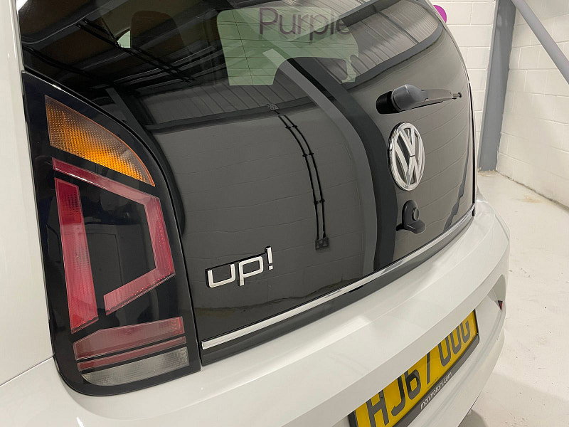 Volkswagen up! 1.0L UP BY BEATS Hatchback 5dr Petrol Manual Euro 6 (59 bhp)
