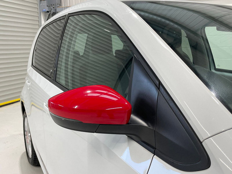 Volkswagen up! 1.0L UP BY BEATS Hatchback 5dr Petrol Manual Euro 6 (59 bhp)