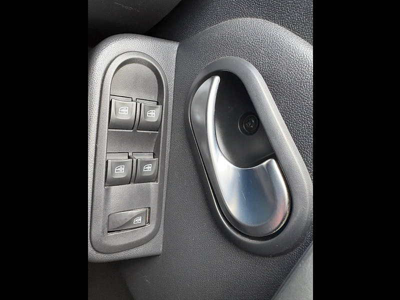 Dacia Duster 1.2 TCe Nav+ SUV 5dr Petrol Manual 4WD Euro 6 (s/s) (125 ps)