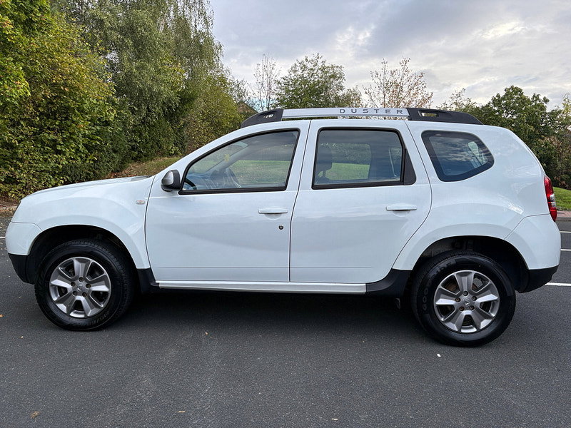 Dacia Duster 1.2 TCe Nav+ SUV 5dr Petrol Manual 4WD Euro 6 (s/s) (125 ps)
