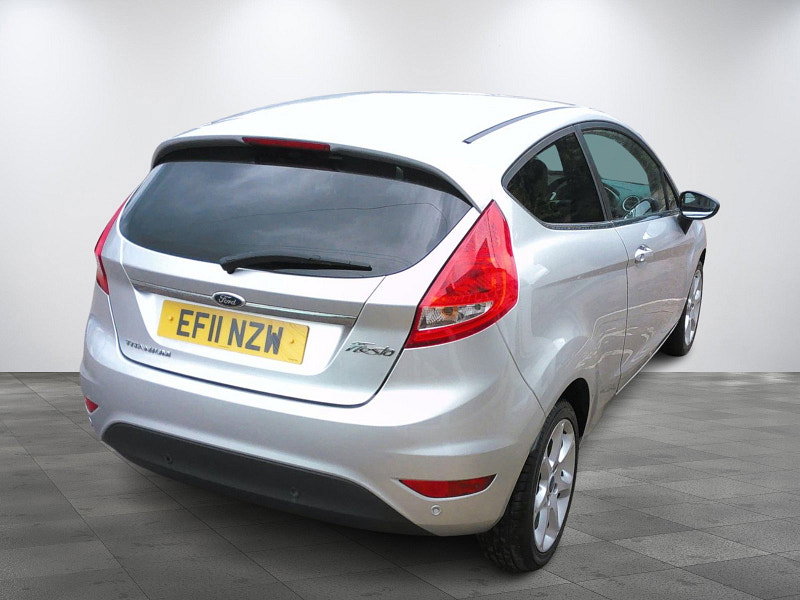 Ford Fiesta 1.6L Titanium Hatchback 3dr Petrol Manual Euro 5 (118 bhp)