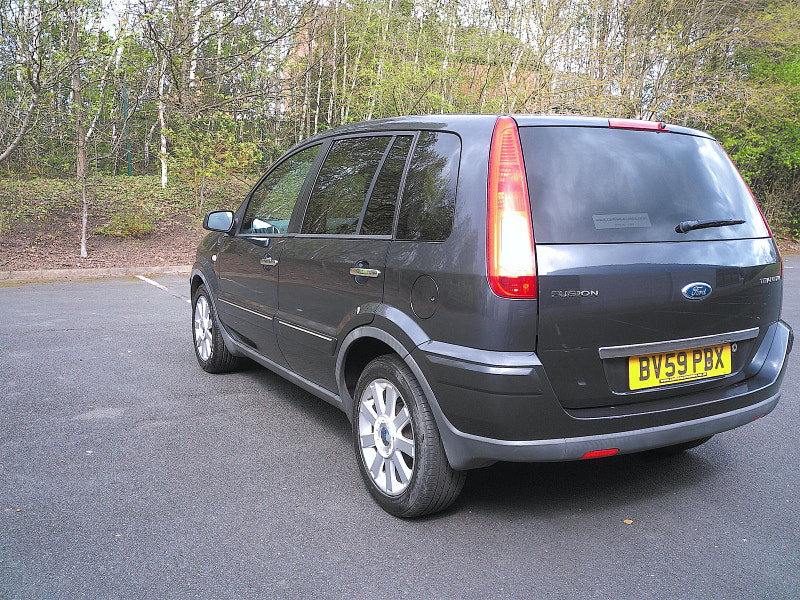 Ford Fusion 1.6 Titanium Hatchback 5dr Petrol Automatic (179 g/km, 99 bhp)