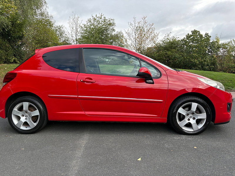 Peugeot 207 1.6 HDi Sport Hatchback 3dr Diesel Manual Euro 5 (92 ps)