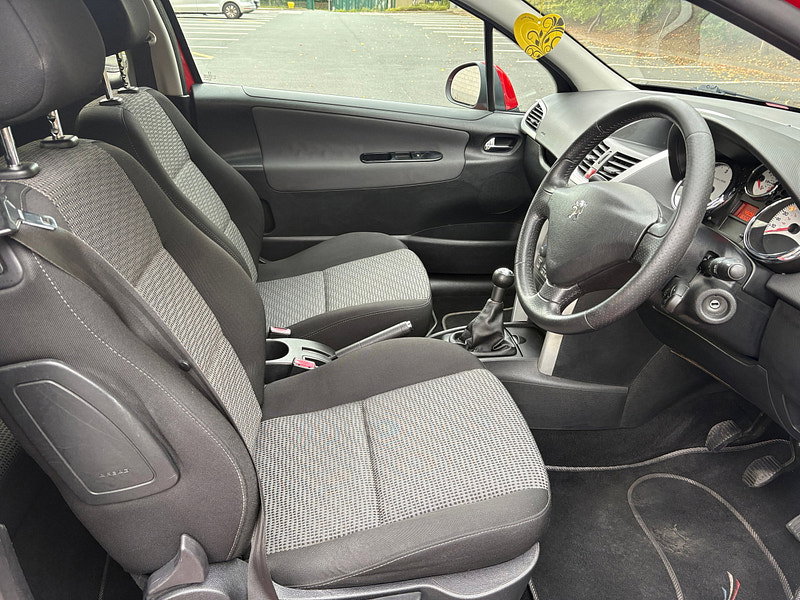 Peugeot 207 1.6 HDi Sport Hatchback 3dr Diesel Manual Euro 5 (92 ps)