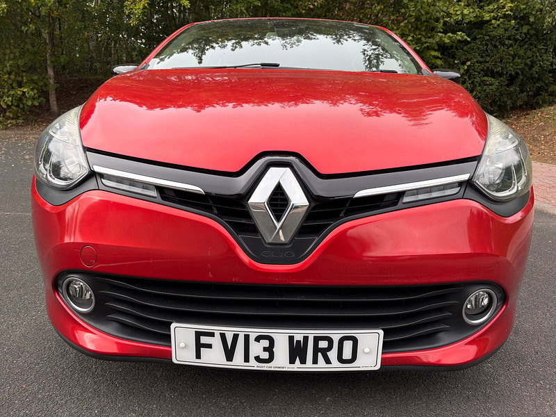 Renault Clio 1.2 16V Dynamique MediaNav Hatchback 5dr Petrol Manual Euro 5 (75 ps)