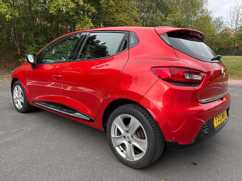 Renault Clio 1.2 16V Dynamique MediaNav Hatchback 5dr Petrol Manual Euro 5 (75 ps)