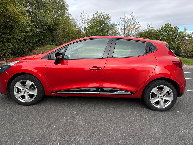 Renault Clio 1.2 16V Dynamique MediaNav Hatchback 5dr Petrol Manual Euro 5 (75 ps)