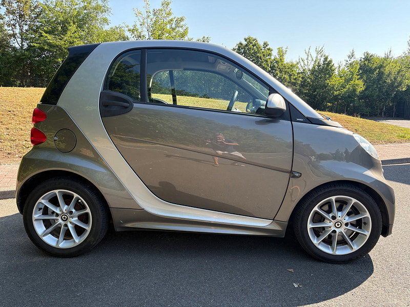 Smart ForTwo 1.0 MHD Passion Coupe 2dr Petrol SoftTouch Euro 5 (s/s) (71 bhp)
