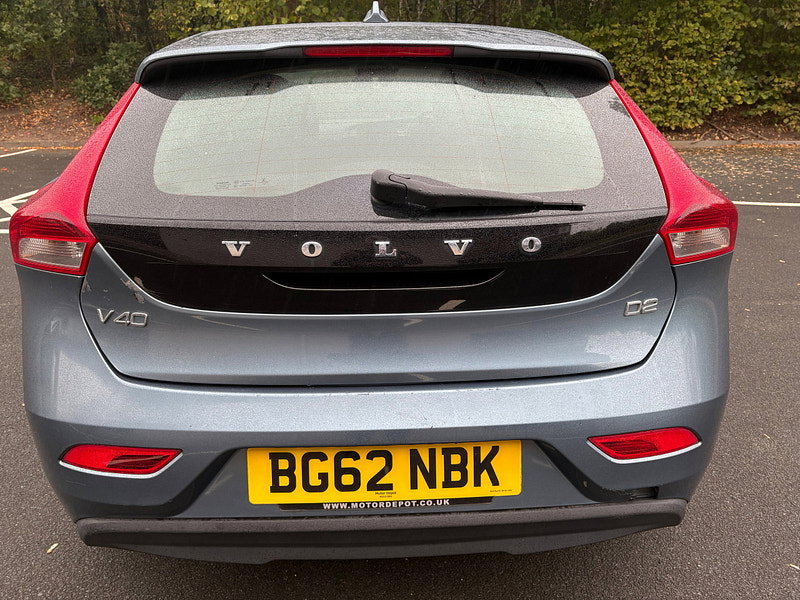 Volvo V40 1.6 D2 SE Lux Hatchback 5dr Diesel Manual Euro 5 (s/s) (115 ps)