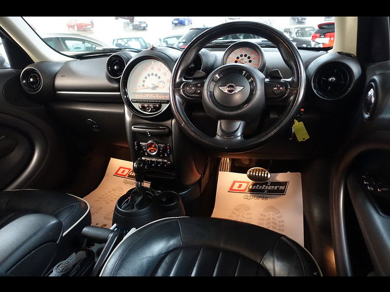 MINI Countryman 2.0 Cooper SD SUV 5dr Diesel Auto ALL4 Euro 5 (143 ps)