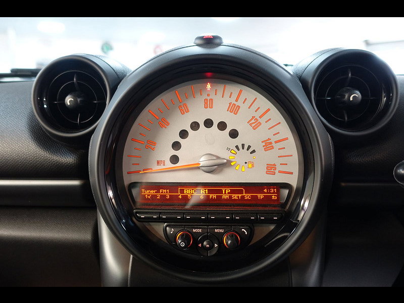MINI Countryman 2.0 Cooper SD SUV 5dr Diesel Auto ALL4 Euro 5 (143 ps)