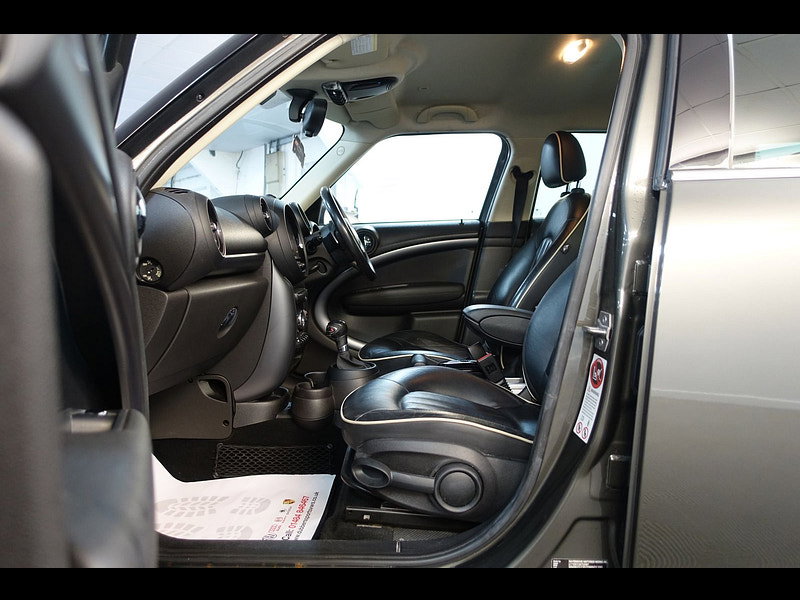 MINI Countryman 2.0 Cooper SD SUV 5dr Diesel Auto ALL4 Euro 5 (143 ps)