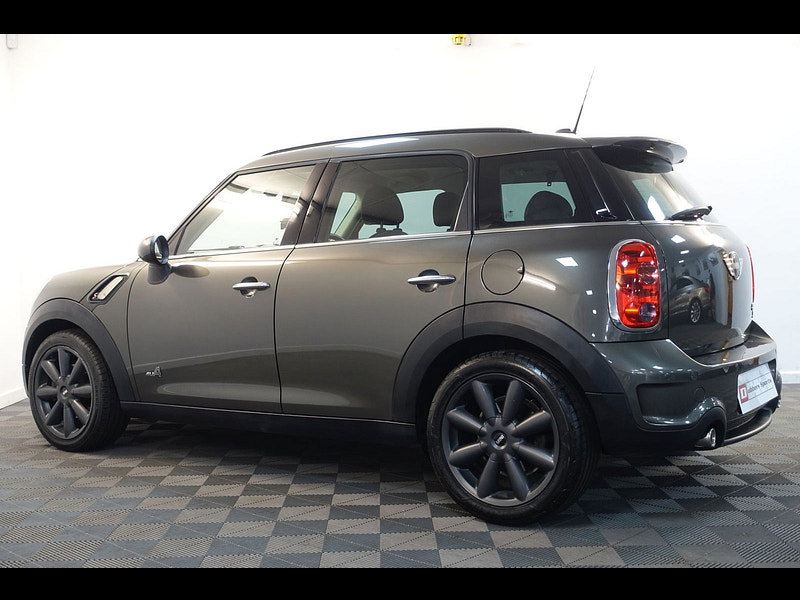 MINI Countryman 2.0 Cooper SD SUV 5dr Diesel Auto ALL4 Euro 5 (143 ps)