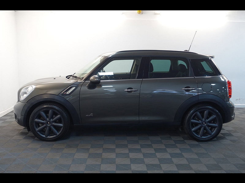 MINI Countryman 2.0 Cooper SD SUV 5dr Diesel Auto ALL4 Euro 5 (143 ps)