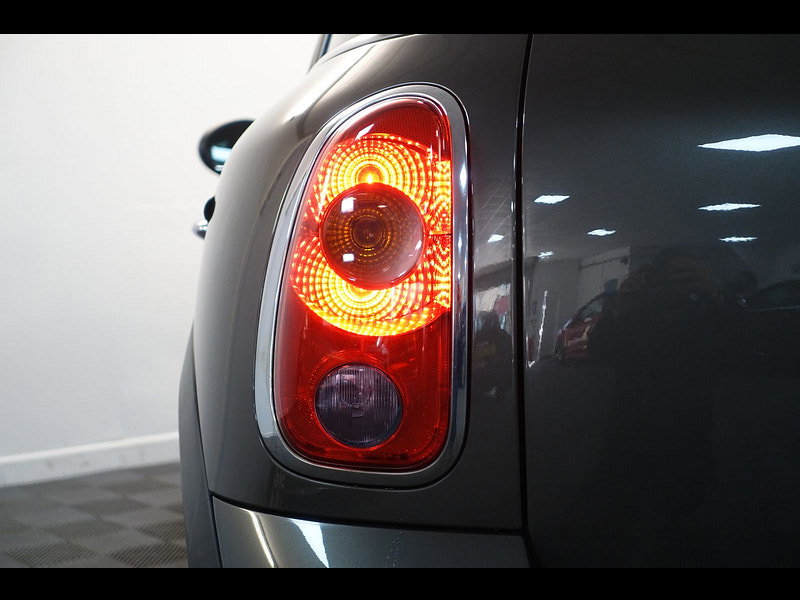 MINI Countryman 2.0 Cooper SD SUV 5dr Diesel Auto ALL4 Euro 5 (143 ps)